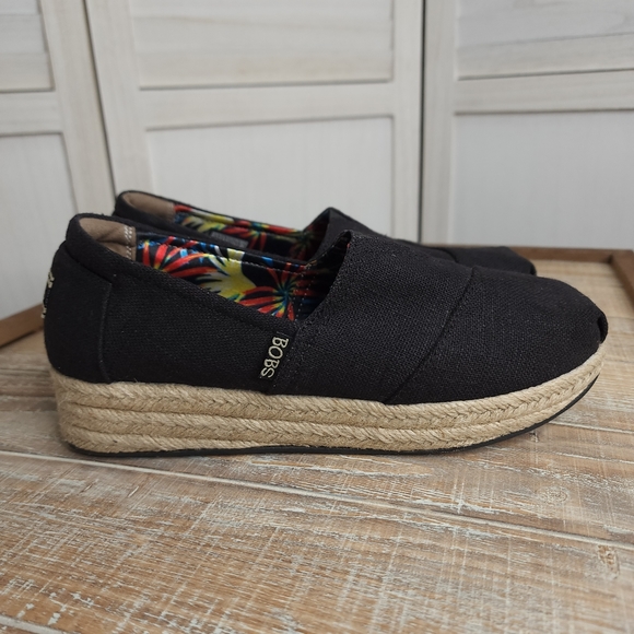 Bobs From Skechers Woman’s Black Espadrille. Size 8 1/2 - Picture 6 of 13